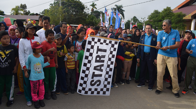 Bupati Sintag, Jarot Winarno Melepas Peserta Jalan Sehat IJS dalam Rangka HPN 2018