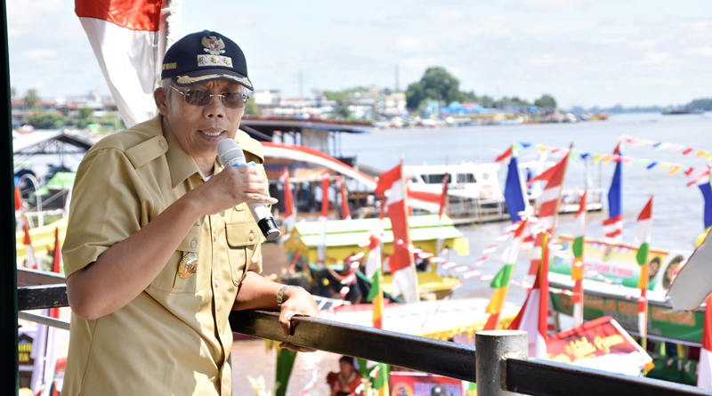 Bupati Melepas Lomba Sampan Hias