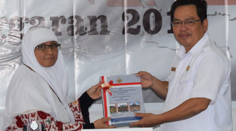 Wakil Bupati Sintang Saat Menerima WTK Ke 6 Kalinya