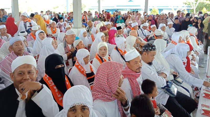 Jamaah Haji Kabupaten Melawi Saat Tiba di Terminal Sidomulyo Nanga Pinoh