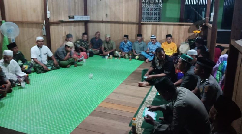 TNI-Polri dan Masyarakat di Perbatasan Gelar Yassinan