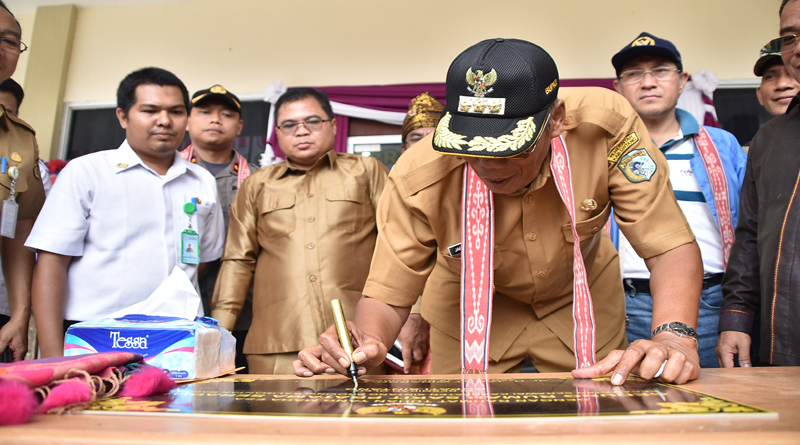 Bupati Sintang, Jarot Winarno Resmikan RS Pratama Sintang