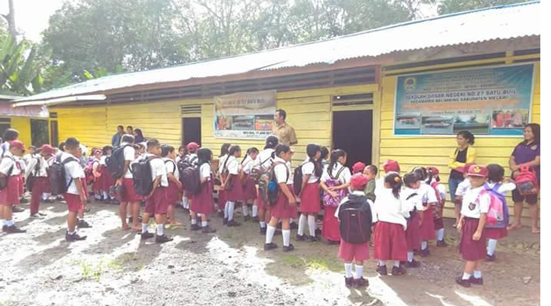 Kondisi bangunan sekolah SDN 27 masih dalam konddisi dinding dan lantai papan