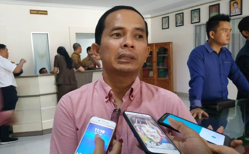 Anggota DPRD Sintang, Nikodemus