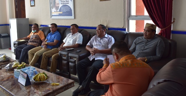 Rapat Koordinasi Bersama Para Pimpinan Fraksi DPRD Sintang
