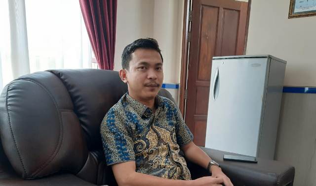 Ketua DPRD Sintang, Florensius Ronny