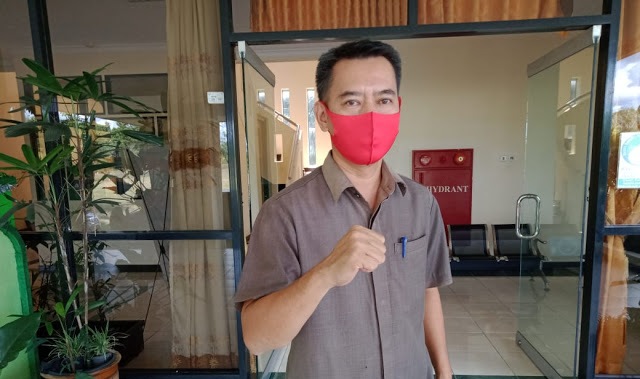 Ketua DPRD Kabupaten Sekadau, Radius Effendi