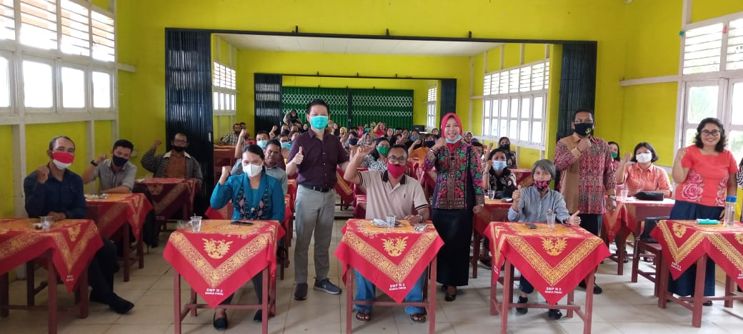 Para orang tua murid SMPN 2 Nanga Pinoh, saat me jadi peserta dalam seminar Parenting yang digelar TP-PKK Melawi. (Ist) 