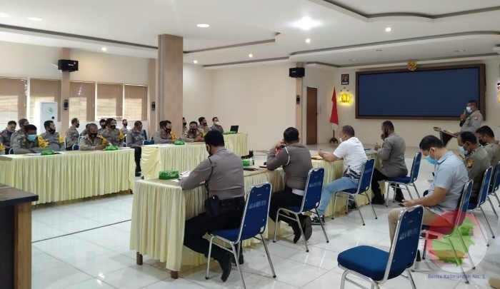 Rapat koordinasi dalam menghadapi Karhutla 