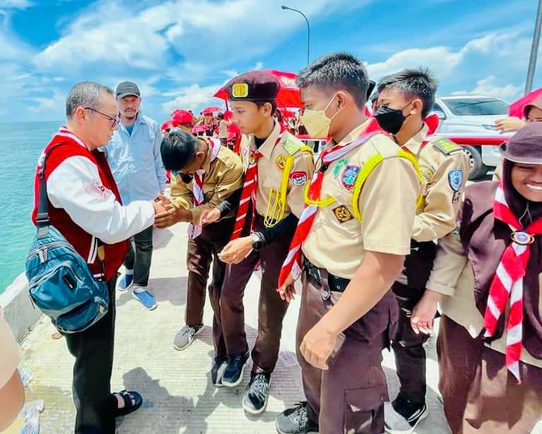 Anggota Komisi VI DPR RI, Deddy Yefry Hanteru Sitorus menegaskan, daerah perbatasan bukan lagi halaman belakang tapi merupakan garda terdepan Indonesia