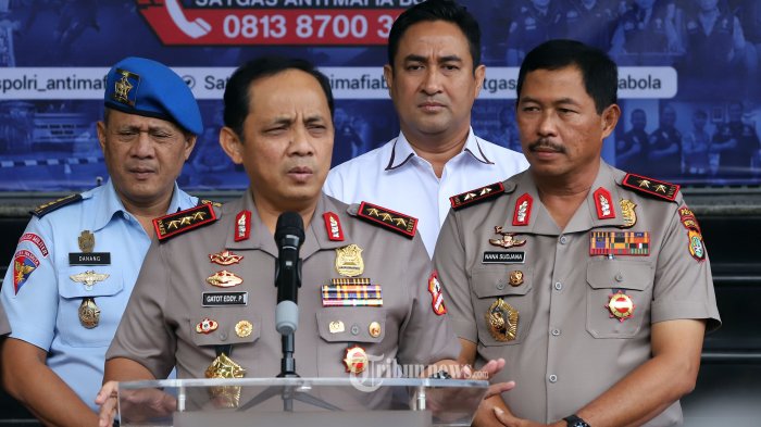  Wakapolri Gatot Eddy Pramono, menegaskan, memasuki tahun ajaran baru, dunia pendidikan, khususnya tingkat perguruan tinggi harus meningkatkan kewaspadaan terhadap paham dan gerakan.