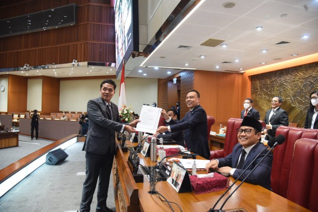 Anggota Komisi III DPR RI Habiburokhman dalam Rapat Paripurna DPR RI Ke - 7 Masa Persidangan I Tahun 2022-2023, Senayan, Jakarta, Kamis (29/9/2022). Foto: Runi/Man