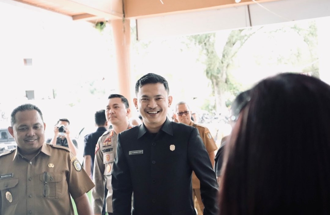 Ketua DPRD Sintang, Florensius Ronny