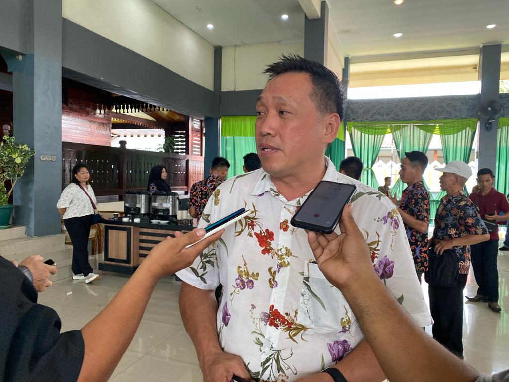 Liem Hie Soen Anggota DPRD Sintang