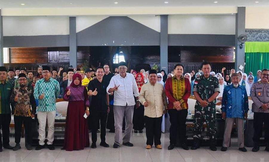 Ketua Dewan Perwakilan Rakyat Daerah (DPRD) Kabupaten Sintang, Kalimantan Barat, menghadiri pembukaan Musyawarah Daerah (Musda) Ikatan Cendekiawan Muslim se-Indonesia (ICMI) Organisasi Daerah Kabupaten Sintang, di Pendopo Rumah dinas jabatan Bupati Sintang, Sabtu 11 November 2023 pagi.

Berdasarkan hasil Musda, Kurniawan, kembali terpilih secara aklamasi menjadi Ketua Ikatan Cendekiawan Muslim se-Indonesia (ICMI) untuk periode kedua tahun 2023-2028.