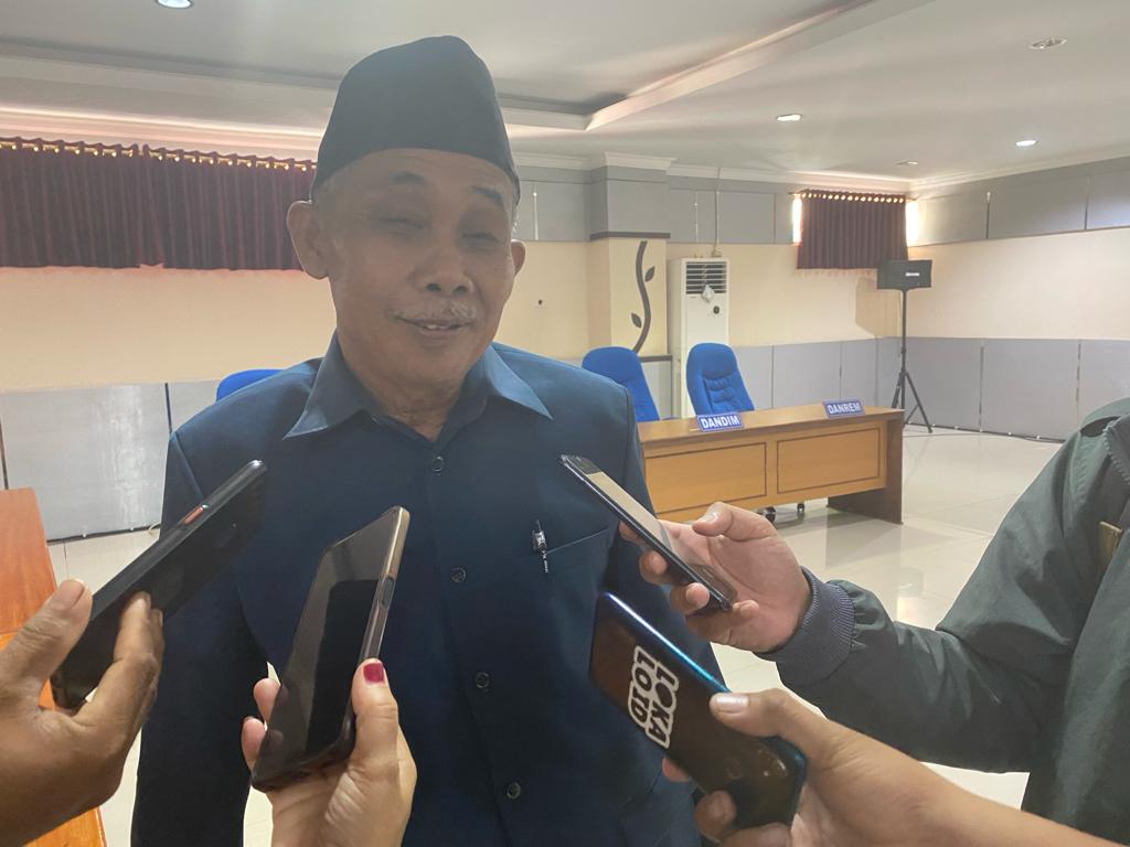 Sekretaris Komisi C Dewan Perwakilan Rakyat Daerah (DPRD) Kabupaten Sintang, Kalimantan Barat, Senen Maryono