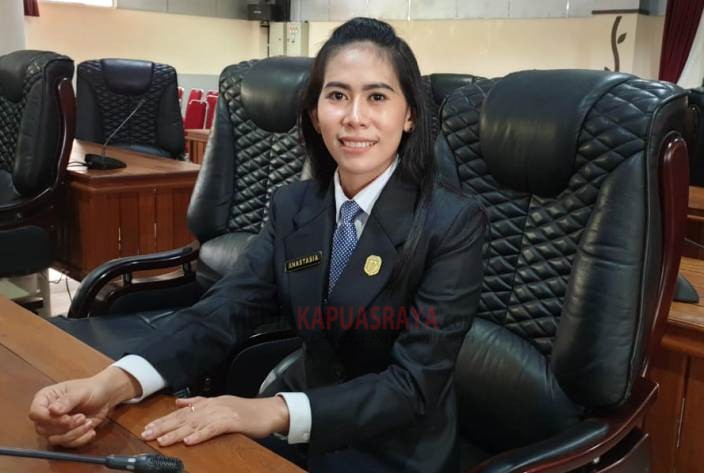 Ketua Komisi C DPRD Sintang, Anastasia