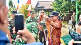 Bupati Sujiwo menghadiri peresmian sumur bor Program TNI Manunggal Membangun Desa (TMMD) ke-126 Kodim 1207/Pontianak Tahun Anggaran 2025