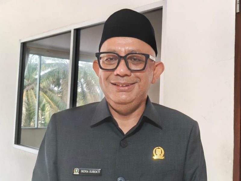 Ketua DPRD Sintang, Indra Subekti