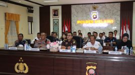 Kapolres Melawi AKBP Harris Batara Simbolon didampingi para Pejabat Utama (PJU) Polres Melawi, Kanit Tipiter Polres Melawi, Kanit PPA & PPO beserta anggota, serta lintas instansi terkait. (Ist)