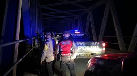 Peningkatan Patroli Malam oleh pihak kepolisian di seputaran jembatan Melawi II. (Dedi Irawan)