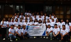 Bupati Sintang Lepas Tim Pesparawi Nasional XIV, Optimistis Raih Prestasi di Manokwari